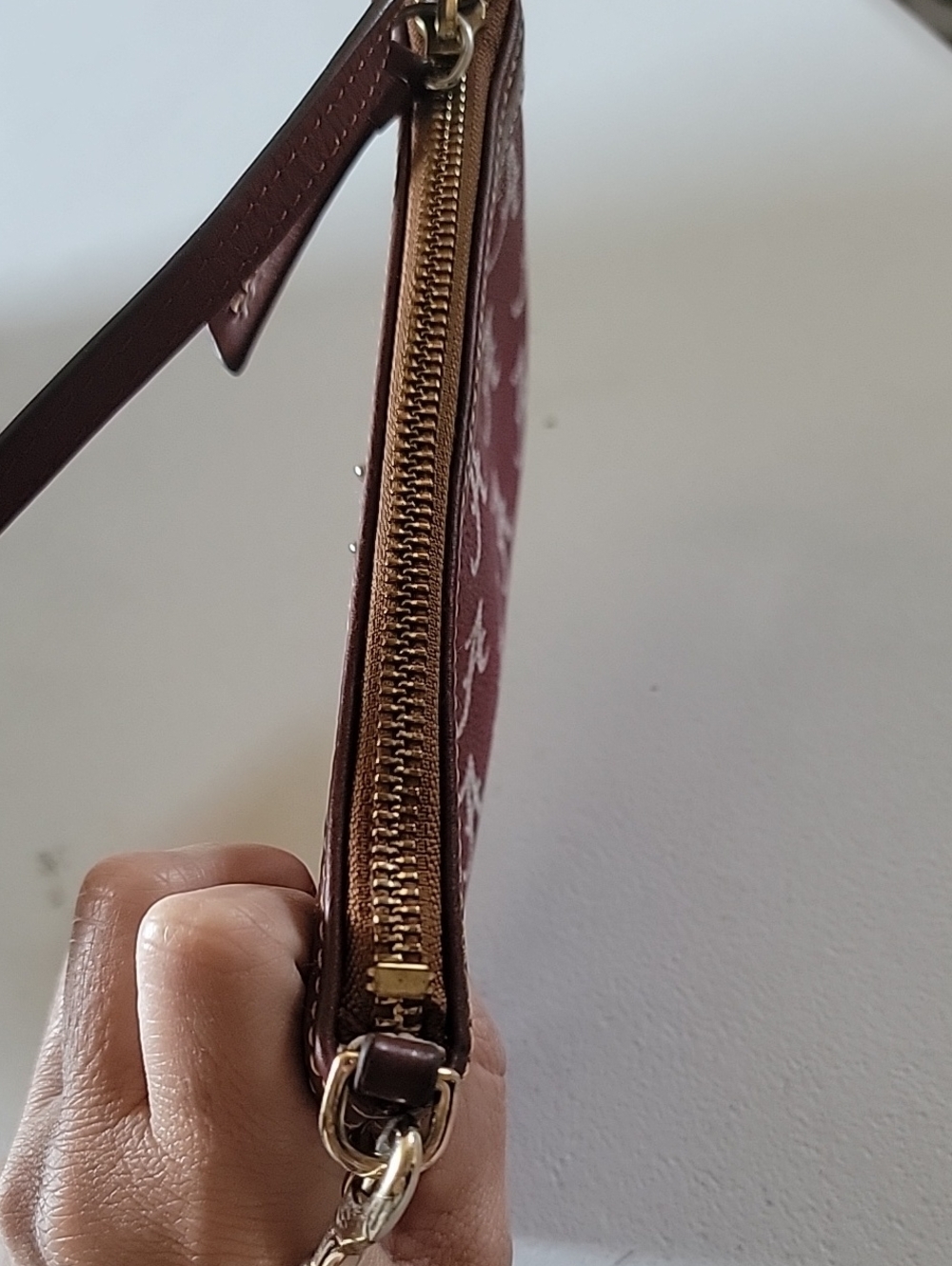 Dooney & Bourke Alabama Crimson Tide Wristlet - Picture 5 of 12